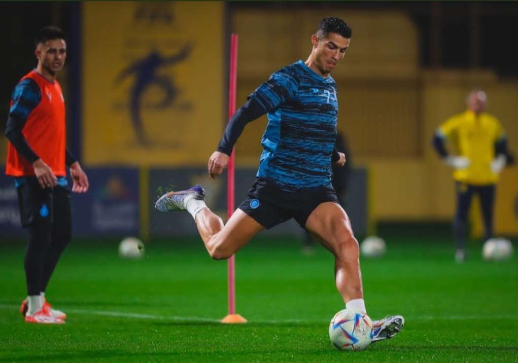 You are currently viewing CR7 left out of Al-Nassr squad for would-be debut against Al-Tai
